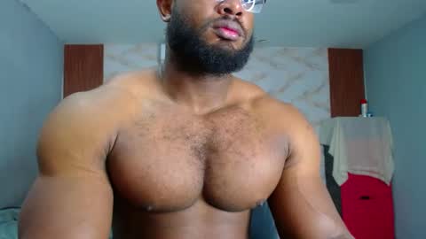 strong_george1 online show from February 25, 2025, 11:55 pm