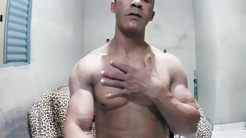 strongdaddyfantastic online show from April 13, 2026, 3:12 am