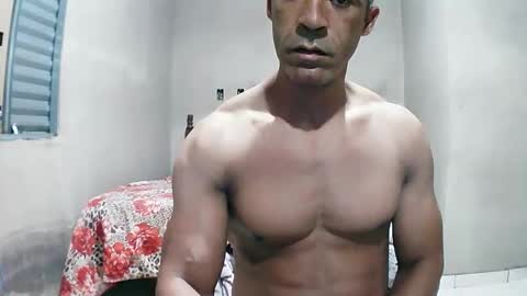 strongdaddyfantastic online show from June 2, 2026, 3:41 am