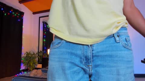 strosa_ online show from January 8, 2025, 1:11 am
