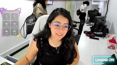 studcb_ online show from September 8, 2025, 9:25 pm