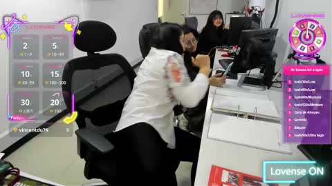 studcb_ online show from October 2, 2025, 8:49 pm