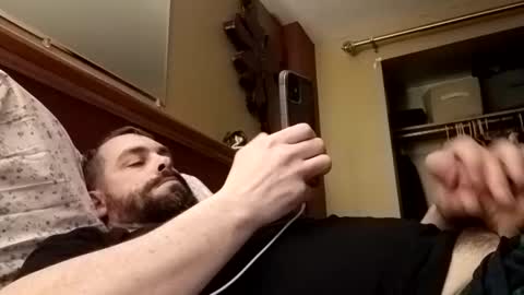 Stud online show from April 17, 2026, 3:20 am