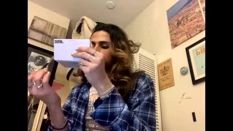 stxllaxcx online show from September 23, 2025, 5:10 am