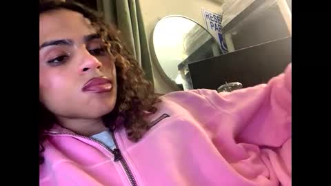 stxllaxcx online show from September 24, 2025, 2:04 am