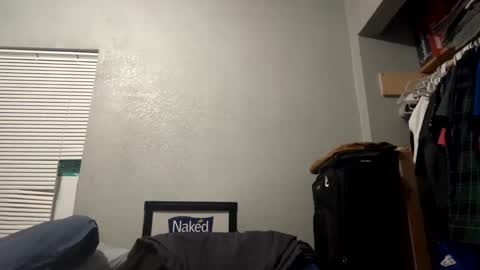 Snapshot of suavecito67 chatting on February 12, 2025, 3:29 am suavecito67 online show from February 12, 2025, 3:29 am