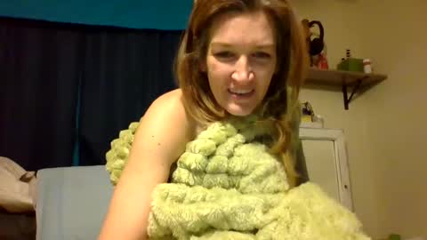 Snapshot of sub4you69brat chatting on January 12, 2025, 5:13 am sub4you69brat online show from January 12, 2025, 5:13 am