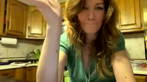 Snapshot of sub4you69brat chatting on March 6, 2025, 10:36 pm sub4you69brat online show from March 6, 2025, 10:36 pm