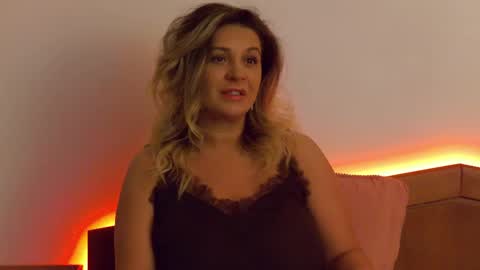 Carla online show from May 17, 2026, 11:34 pm