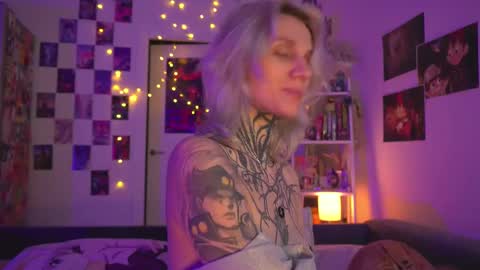 Snapshot of succubus_66 chatting on February 28, 2025, 4:31 pm succubus_66 online show from February 28, 2025, 4:31 pm