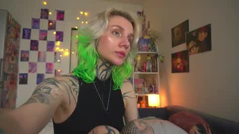 Snapshot of succubus_66 chatting on March 6, 2025, 10:09 am succubus_66 online show from March 6, 2025, 10:09 am