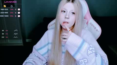 succubus_leslie online show from October 29, 2025, 9:27 pm