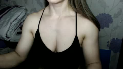 succubusqueen669 online show from April 18, 2026, 10:10 pm