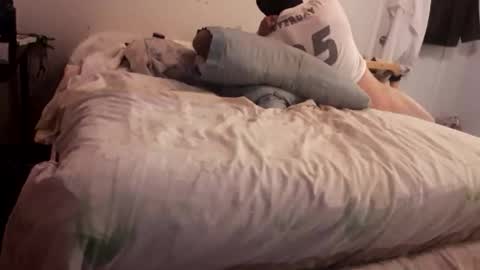 Cuteipie online show from December 18, 2025, 8:15 pm