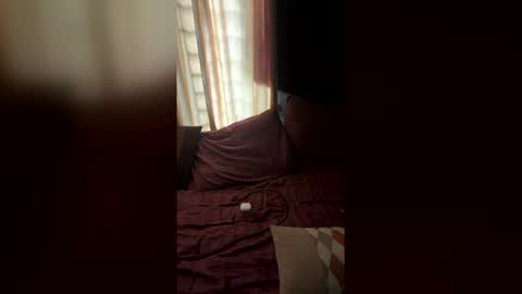 SaraSabeen online show from April 21, 2026, 2:51 am