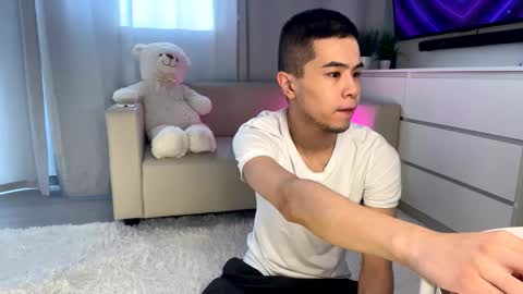 Emmy online show from March 3, 2025, 9:22 am