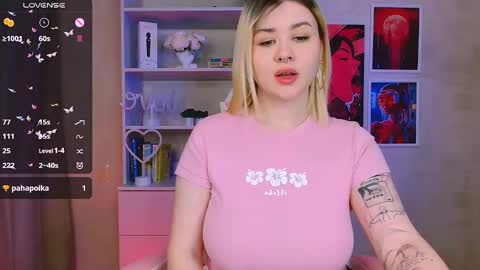 Snapshot of sugar_arielle chatting on December 25, 2024, 12:47 pm sugar_arielle online show from December 25, 2024, 12:47 pm
