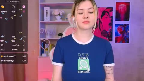 Snapshot of sugar_arielle chatting on December 29, 2024, 10:45 am sugar_arielle online show from December 29, 2024, 10:45 am