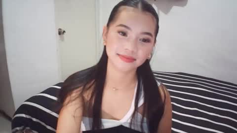 Rosiee online show from November 28, 2025, 9:28 pm