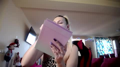 May online show from December 20, 2024, 7:12 am