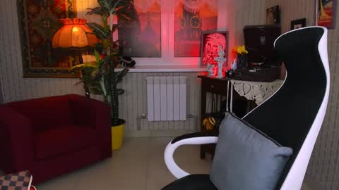 Vivien online show from January 25, 2025, 12:05 pm