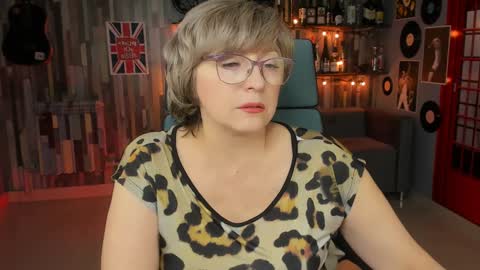 Vivien online show from January 26, 2025, 1:15 pm