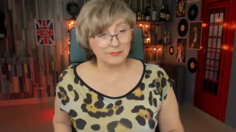 Vivien online show from January 26, 2025, 4:20 pm