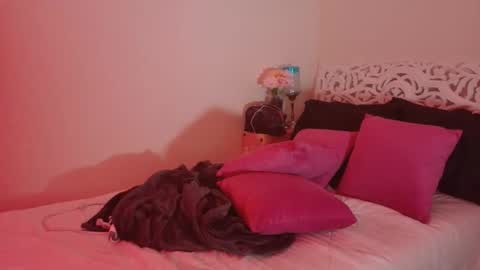 Kim Lee online show from January 9, 2026, 10:51 am