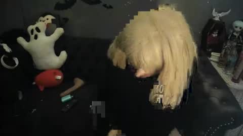 Sugary online show from November 4, 2025, 6:45 am