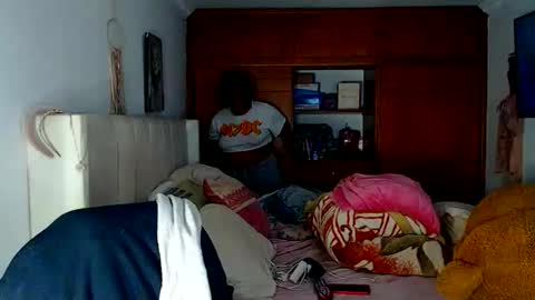 Cami   Back in 2 hours online show from June 11, 2026, 4:32 am