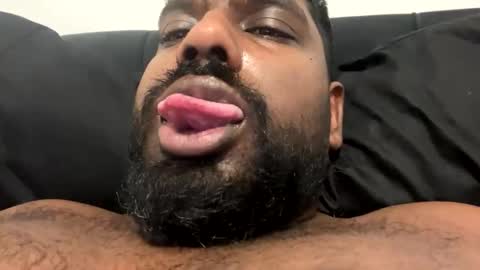 Let me be your knight that saves you online show from November 20, 2025, 2:28 pm