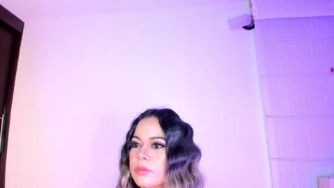 Snapshot of summer_holiday chatting on December 8, 2024, 11:03 am OnlyFans summer holiday online show from December 8, 2024, 11:03 am