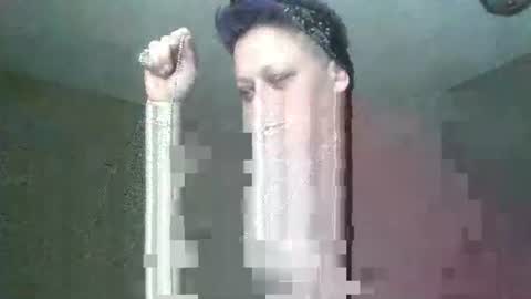 Summer Divine online show from November 22, 2025, 5:06 am