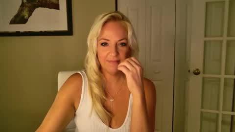 Amber online show from September 13, 2025, 8:52 pm