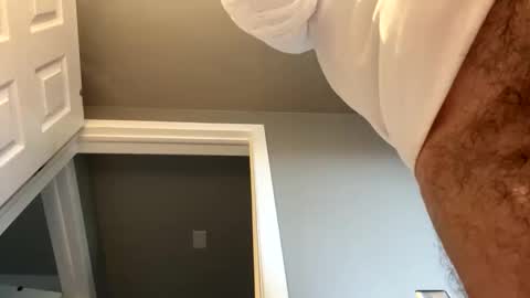 summerpoolman online show from April 18, 2026, 8:09 pm