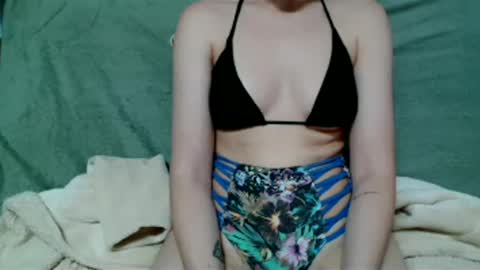 The real sugar baby  Sam Summer  online show from October 6, 2025, 9:40 am