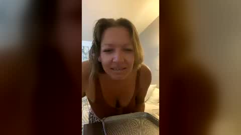 Snapshot of summerv91 chatting on July 21, 2026, 3:53 am summerv91 online show from July 21, 2026, 3:53 am