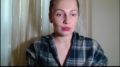 Snapshot of sun__shadow chatting on November 22, 2025, 1:10 pm sun__shadow online show from November 22, 2025, 1:10 pm