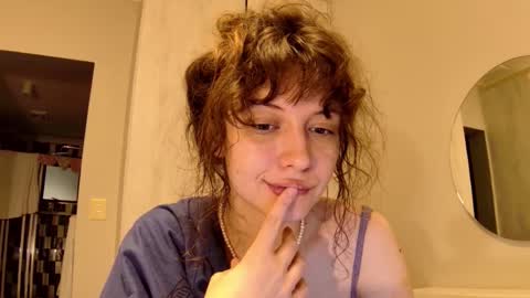 luna online show from February 5, 2026, 7:18 pm