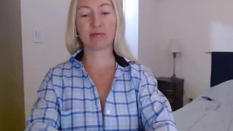 sunbrilliant online show from April 30, 2026, 11:27 am