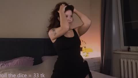 Amy online show from September 12, 2025, 6:19 pm