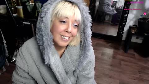Snapshot of sunni_hottie chatting on September 29, 2025, 1:11 am Sunni Knight online show from September 29, 2025, 1:11 am