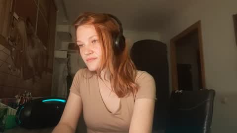 Leah - is graceful online show from May 7, 2026, 2:22 pm