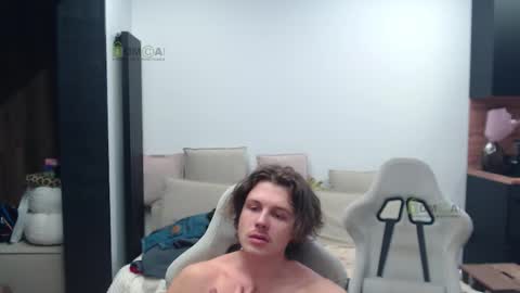 Alice and Sergey online show from March 6, 2026, 7:43 pm