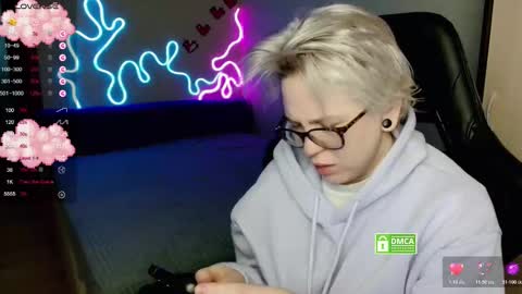 sunny mood online show from November 11, 2025, 7:30 am