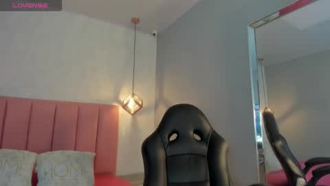  S U N N Y online show from January 10, 2026, 12:40 pm