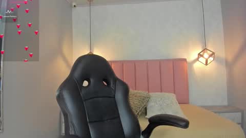  S U N N Y online show from February 12, 2026, 11:49 am