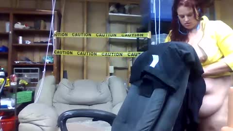 Sunnie online show from December 4, 2024, 6:50 pm