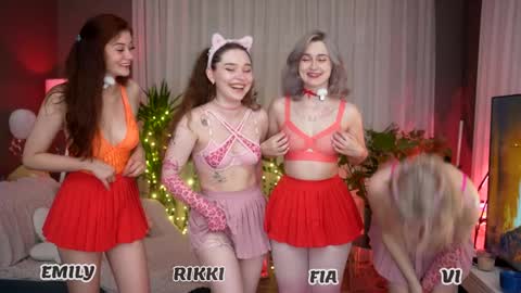 Snapshot of sunnyfia chatting on September 22, 2025, 12:01 am Fia  -  TG -  Mia -  Alice -  online show from September 22, 2025, 12:01 am