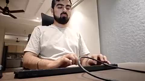 sunnyleonekafan69 online show from May 3, 2026, 3:51 pm